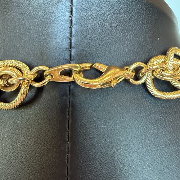 Vintage Gold Tone Chunky Brutalist Chainmail Woven 18” Statement Necklace - Picture 5 of 5